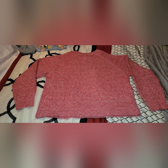 NWT MAURICES CORAL WOMENS SWEATER SZ LARGE BEAUTIFUL SWEATER,SOFT COZY NVER WORN - Picture 2 of 4